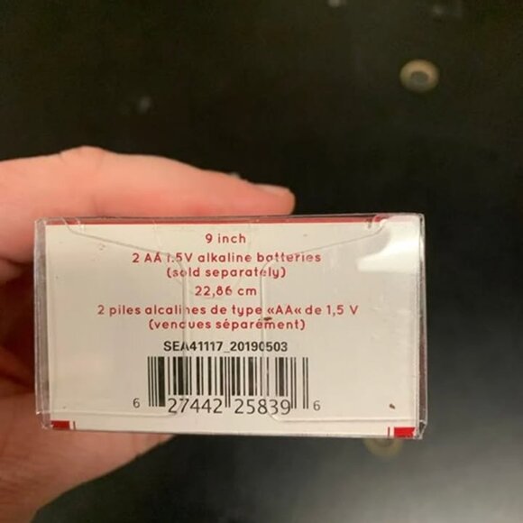 Brand New Sterno Home Flameless LED Taper Candles Holiday Floral Berries 9”. - Picture 4 of 4